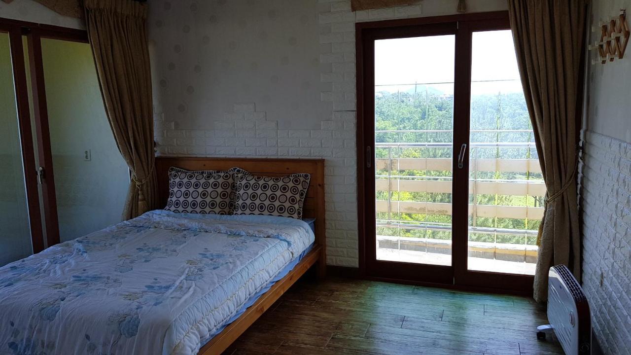 Jun House Vandrerhjem Jeju Eksteriør bilde