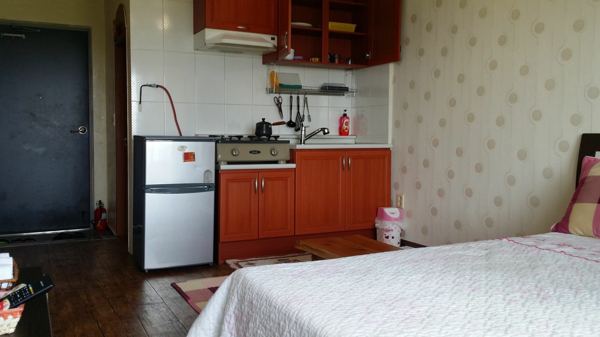 Jun House Vandrerhjem Jeju Eksteriør bilde